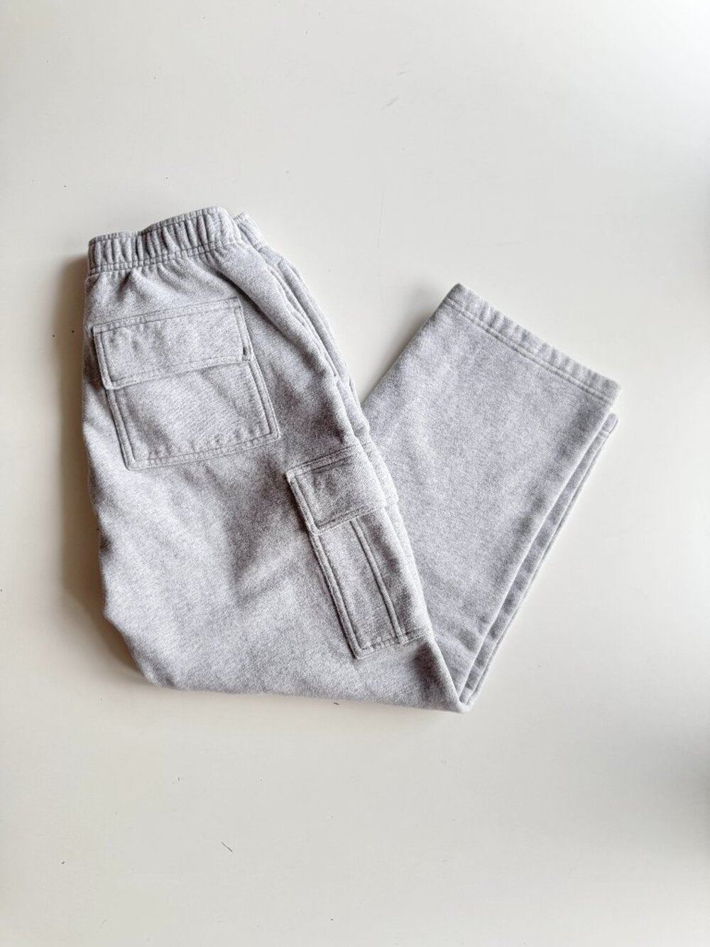 ARITZIA Light Grey Cozy Fleece Low Rise Mega Cargo Wide Leg Sweatpants, Size XS